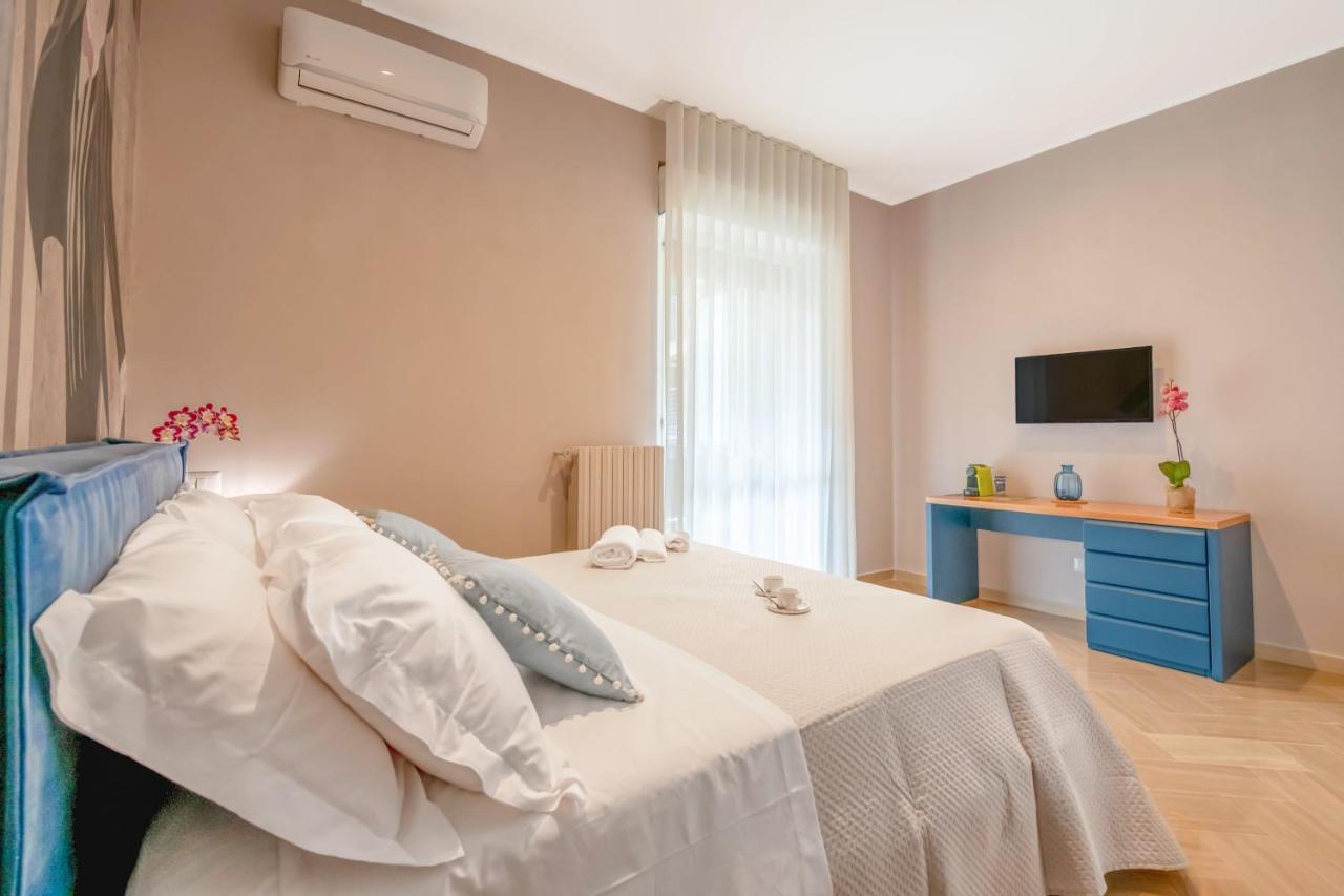 City Gate - Luxury Suites Μπάρι Εξωτερικό φωτογραφία