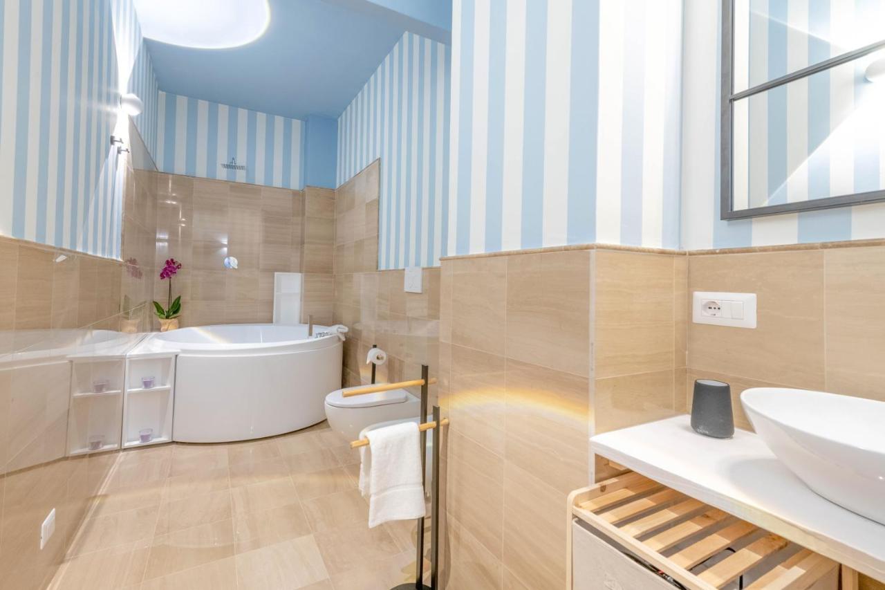 City Gate - Luxury Suites Μπάρι Εξωτερικό φωτογραφία